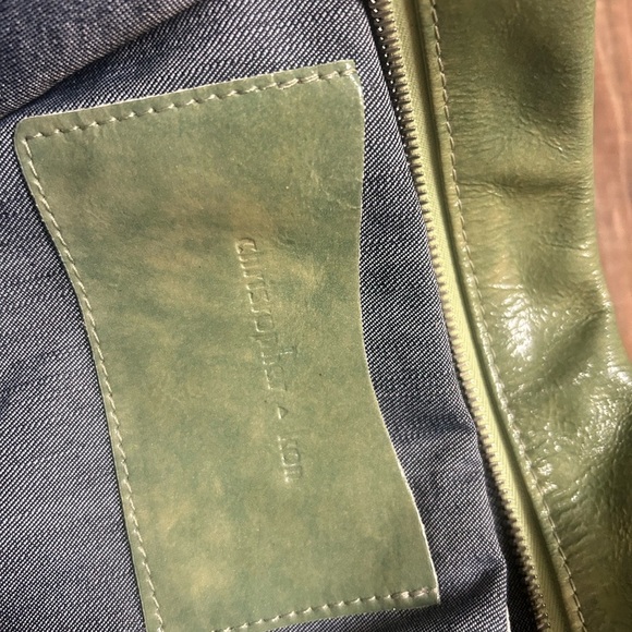 Christopher Kon NWOT Sleek Green Shoulder Bag with Glossy Finish - Picture 4 of 13